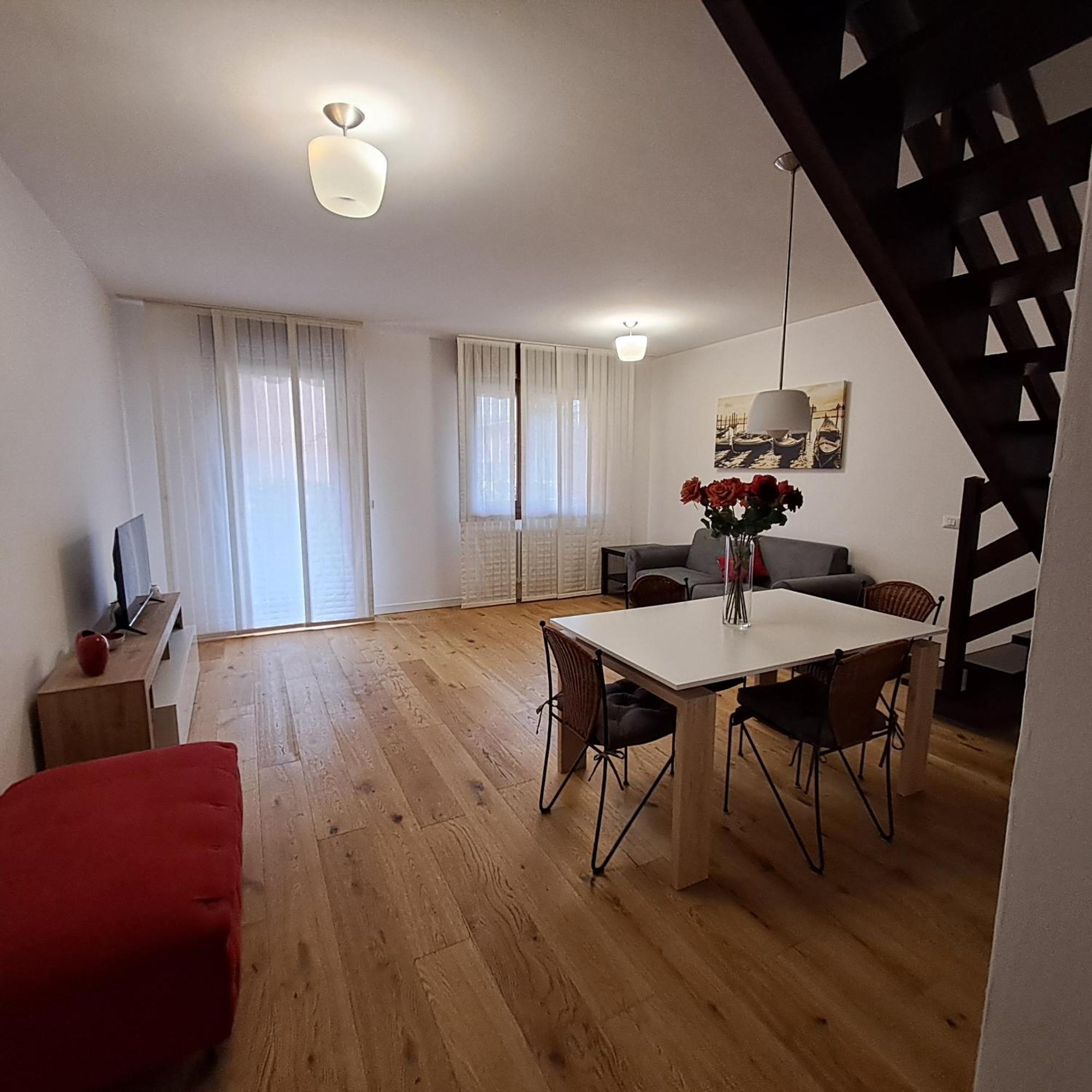 Appartamento Sangiuliano Местре Екстериор снимка